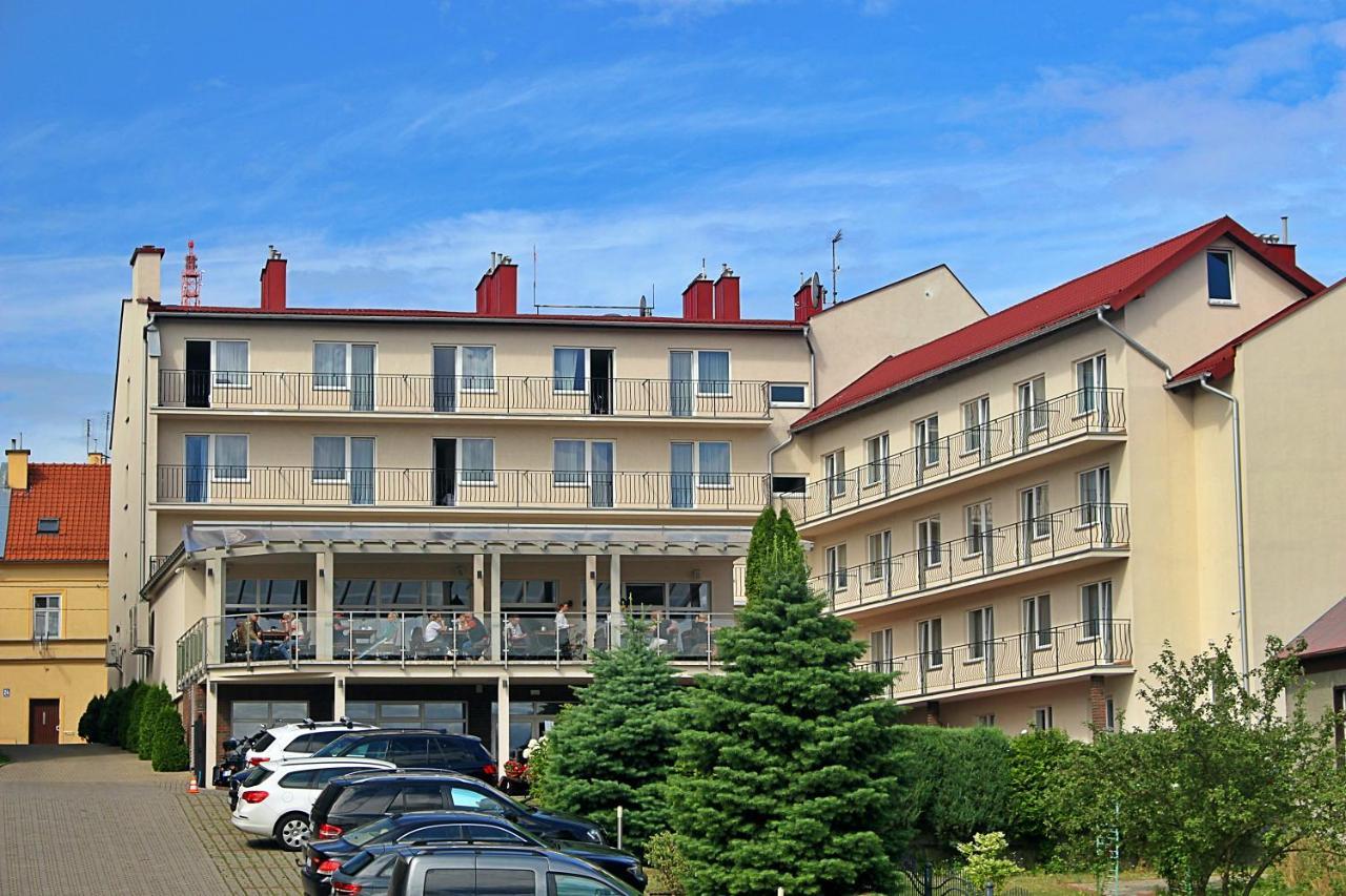 Hotel Huszcza Mrągowo Εξωτερικό φωτογραφία